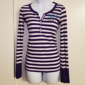 Aeropostale Long Sleeves Tee.